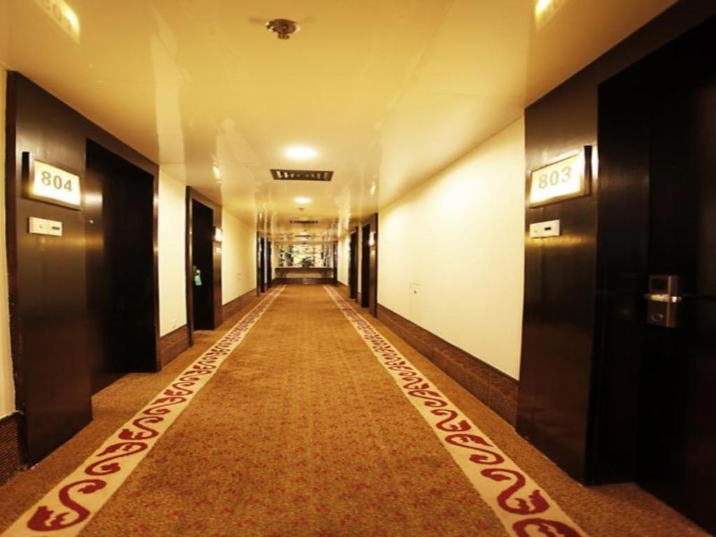 גואנגג'ואו New World Hotel מראה חיצוני תמונה