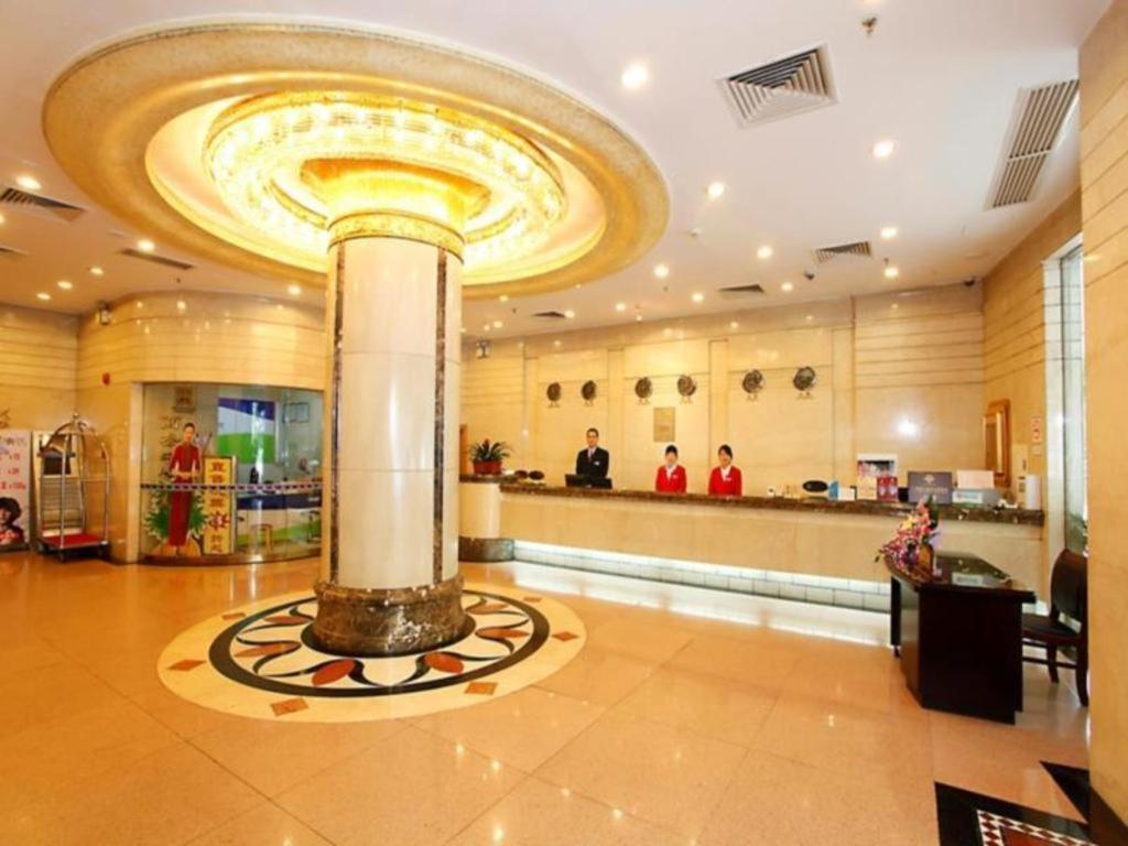 גואנגג'ואו New World Hotel מראה חיצוני תמונה