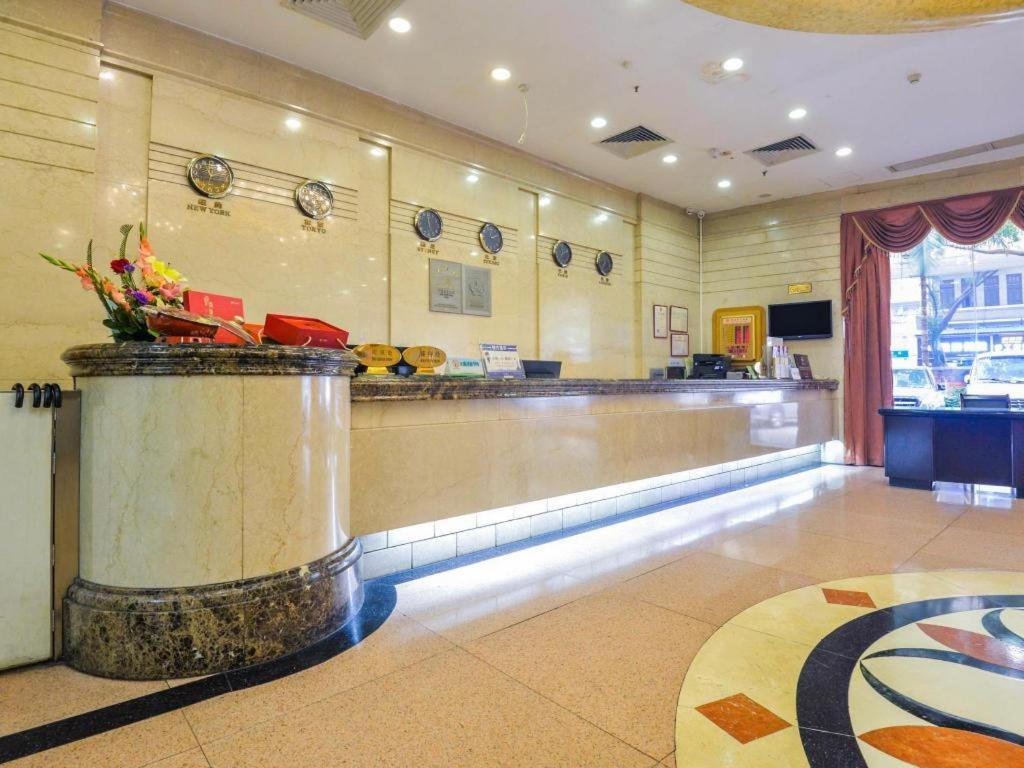 גואנגג'ואו New World Hotel מראה חיצוני תמונה