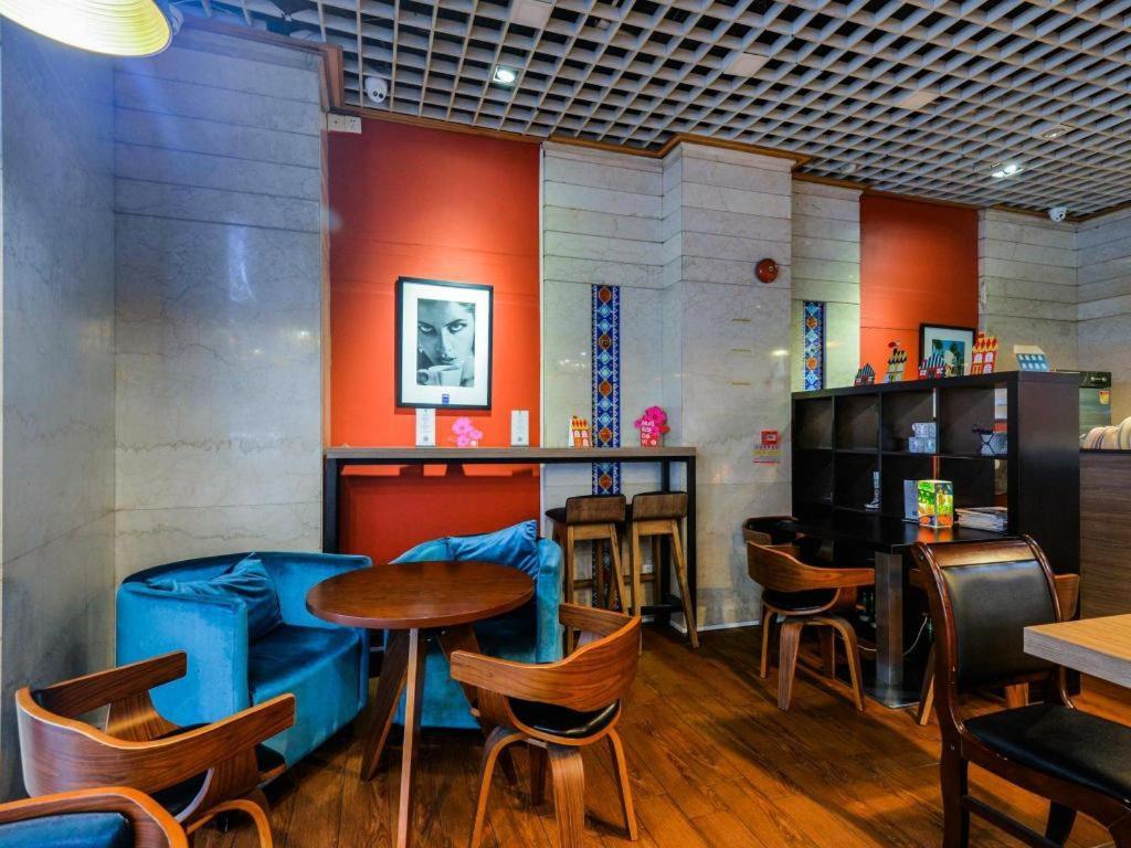 גואנגג'ואו New World Hotel מראה חיצוני תמונה